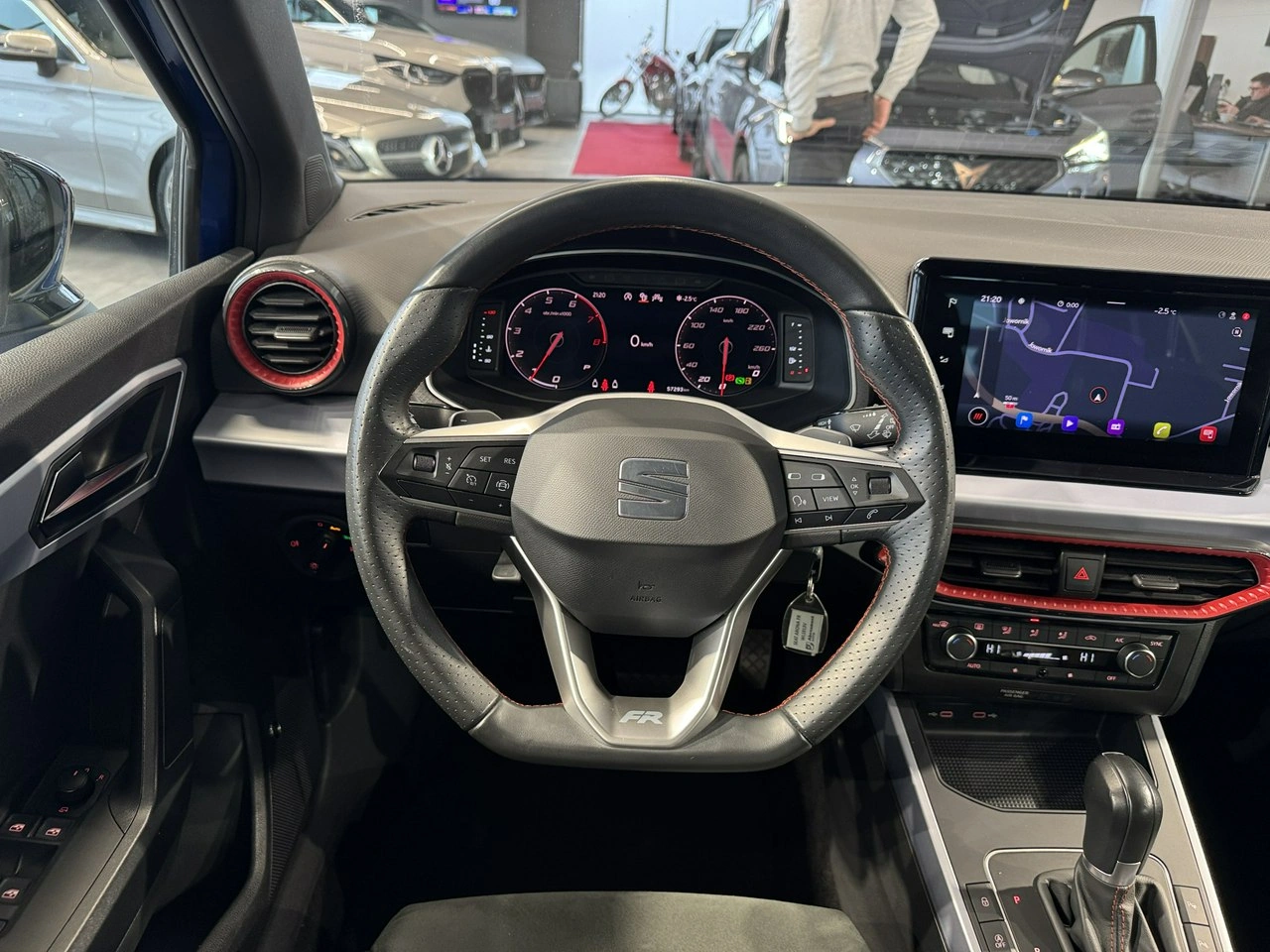 Seat Arona - Zdjęcie 16