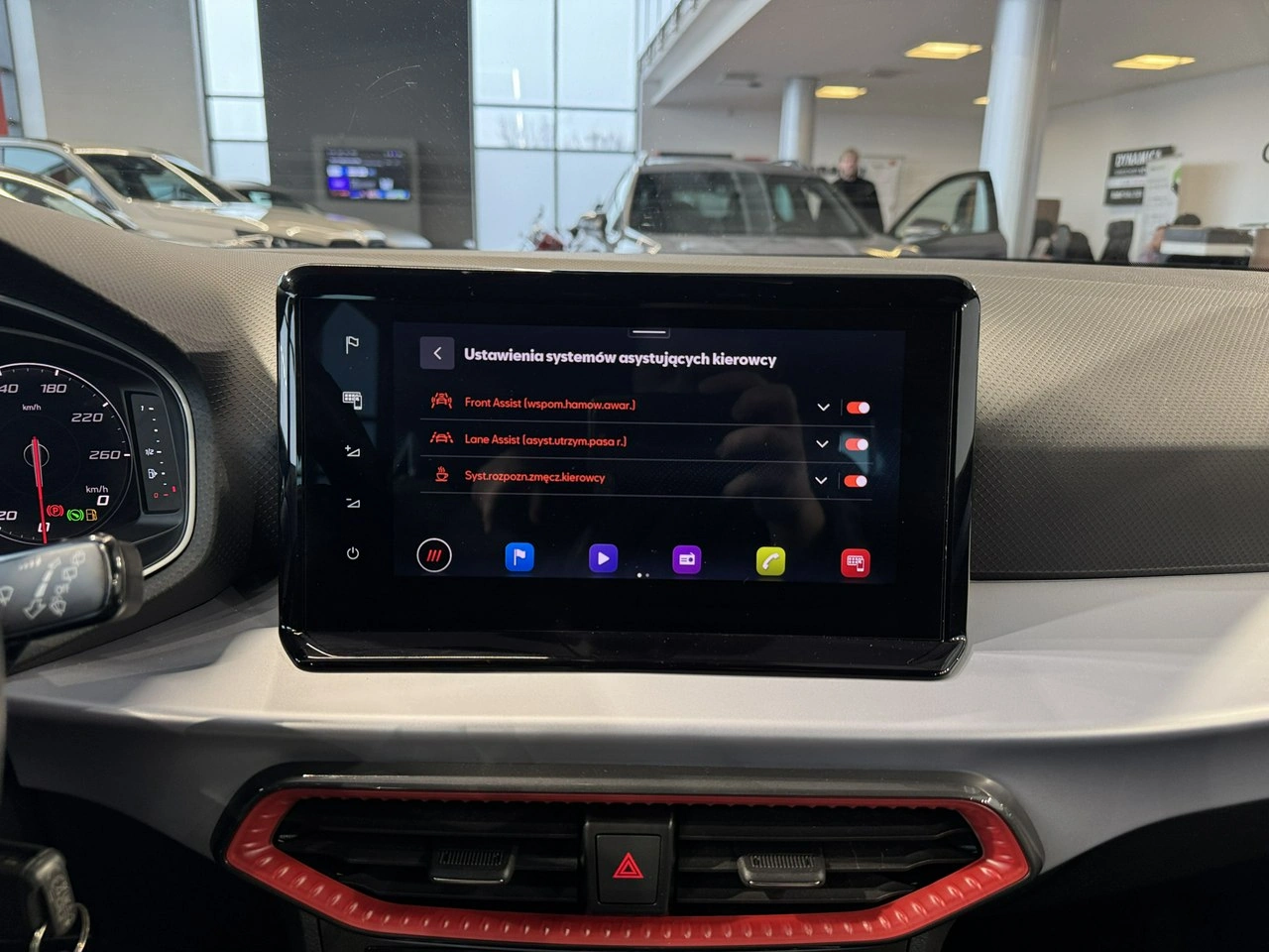 Seat Arona - Zdjęcie 24