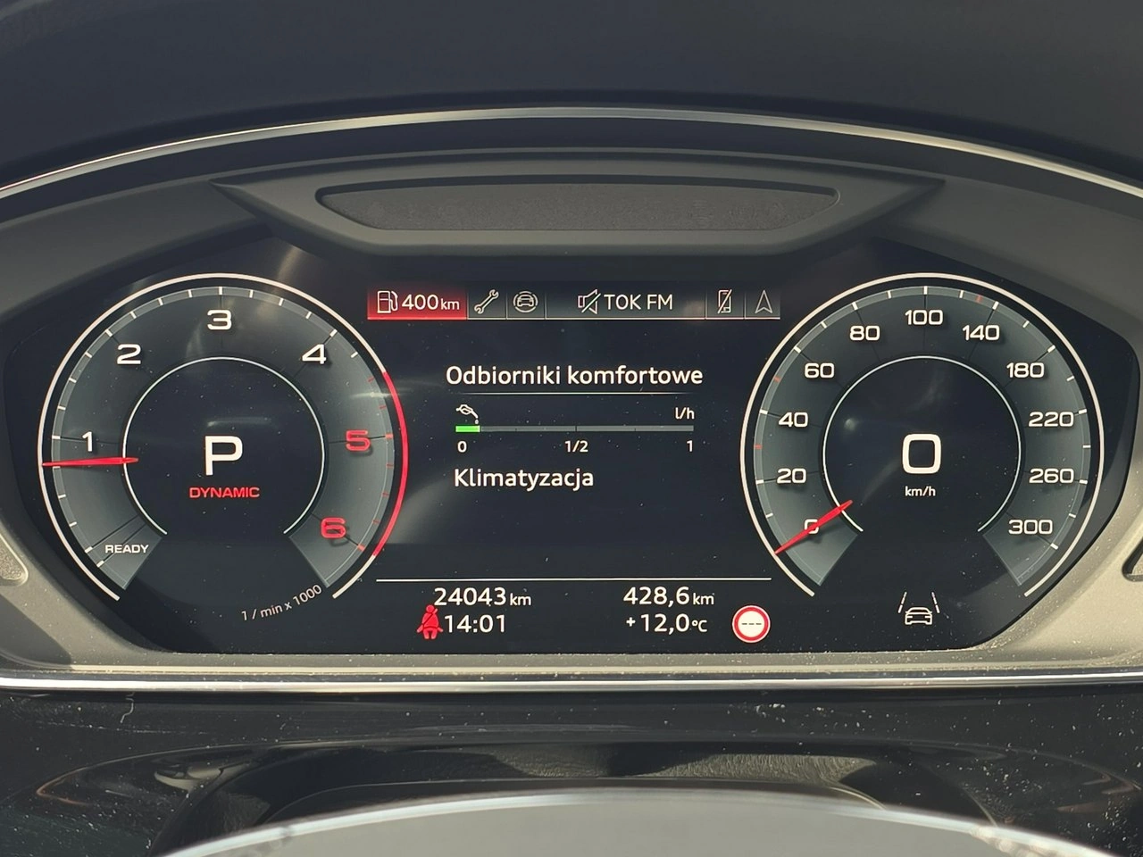 Audi A8 - Zdjęcie 11