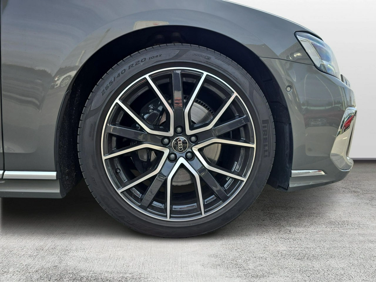 Audi A8 - Zdjęcie 14