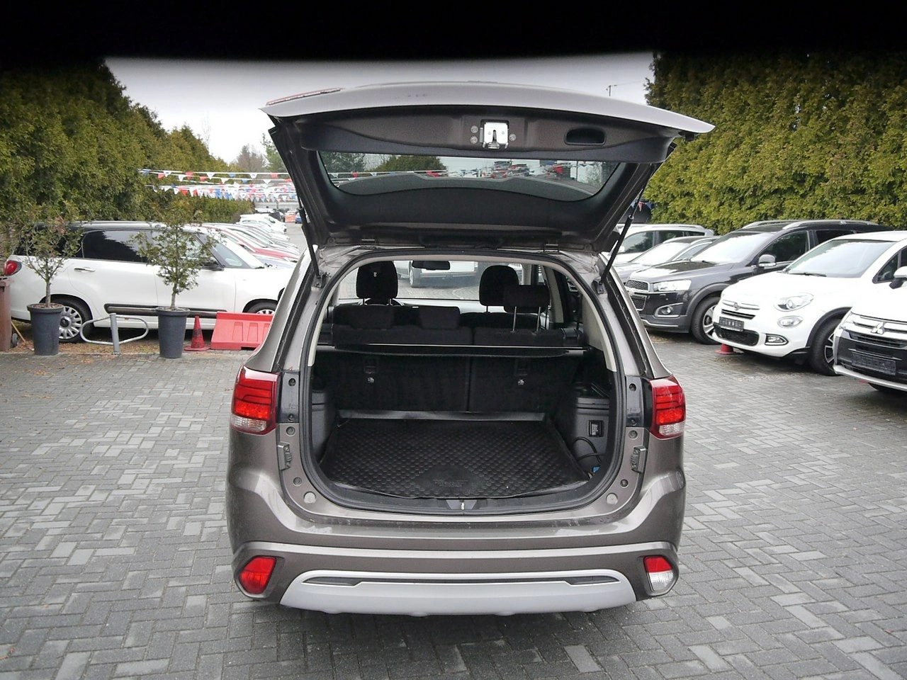 Mitsubishi Outlander - Zdjęcie 12