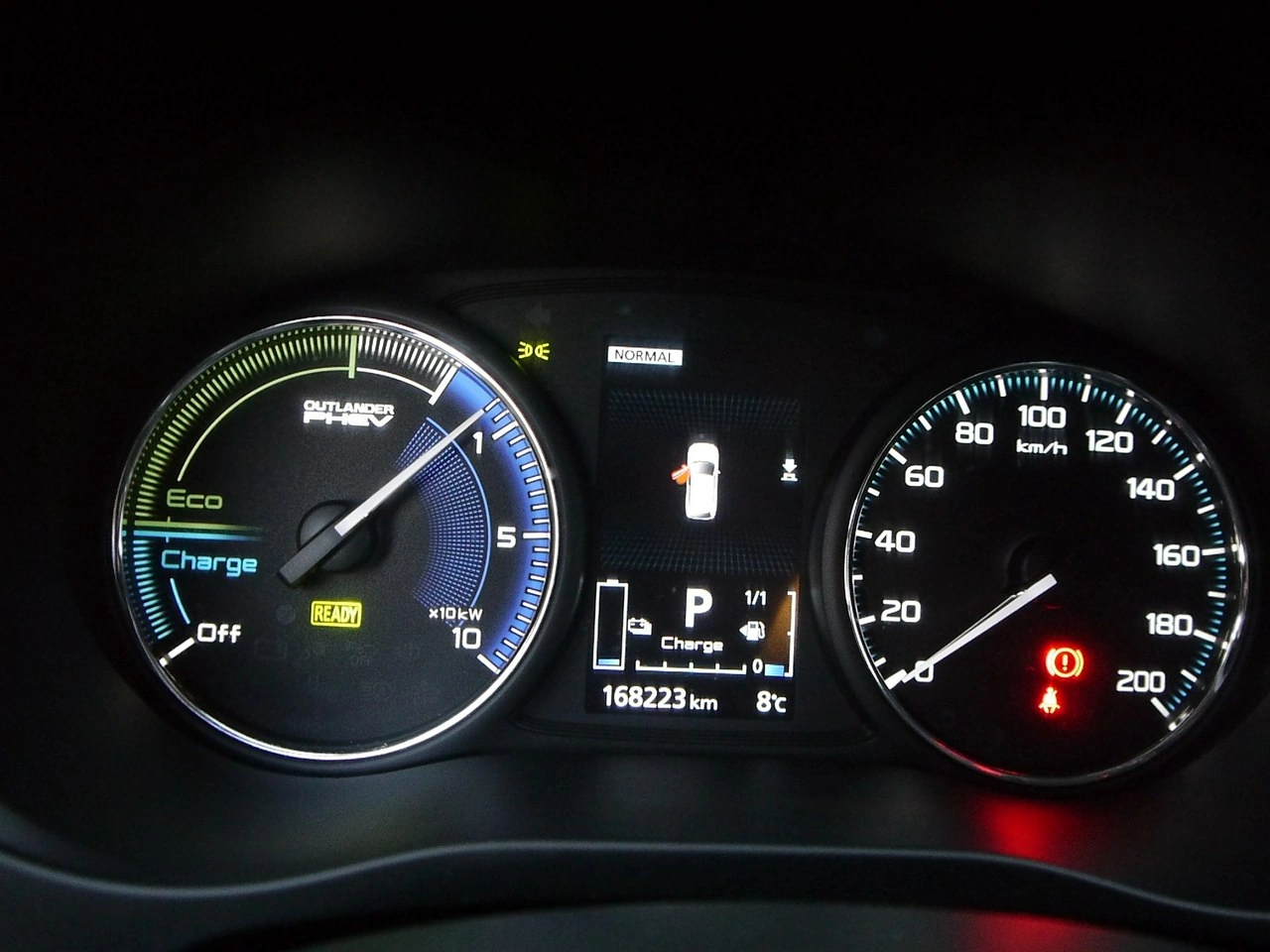 Mitsubishi Outlander - Zdjęcie 18