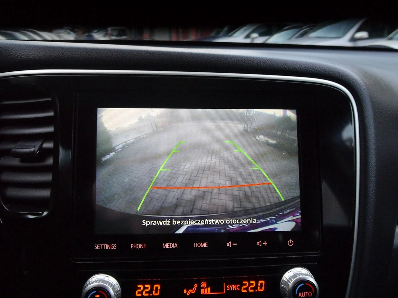 Mitsubishi Outlander - Zdjęcie 20