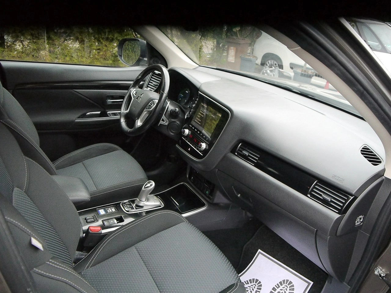 Mitsubishi Outlander - Zdjęcie 25