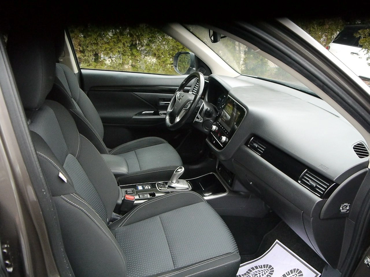 Mitsubishi Outlander - Zdjęcie 27