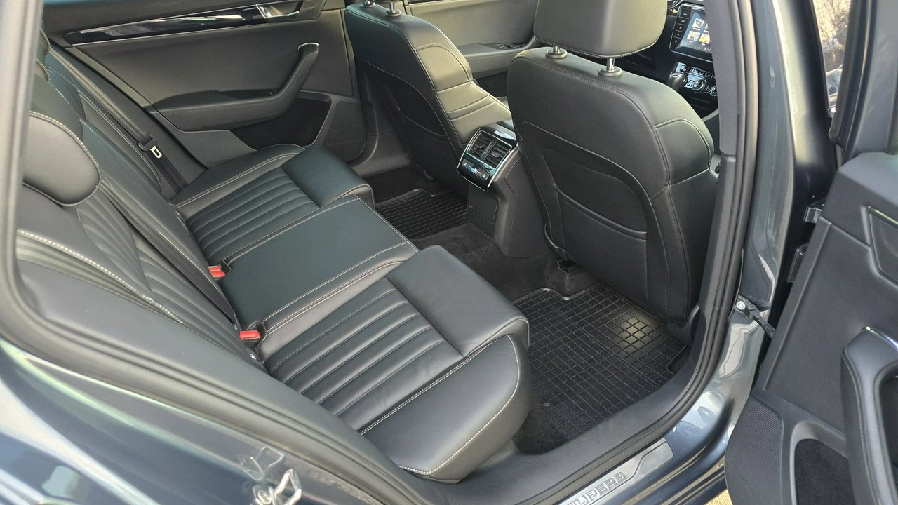 Skoda Superb - Zdjęcie 14