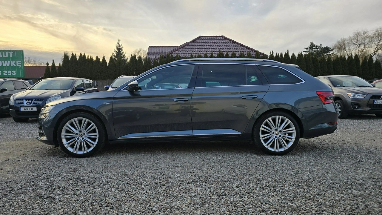 Skoda Superb - Zdjęcie 4