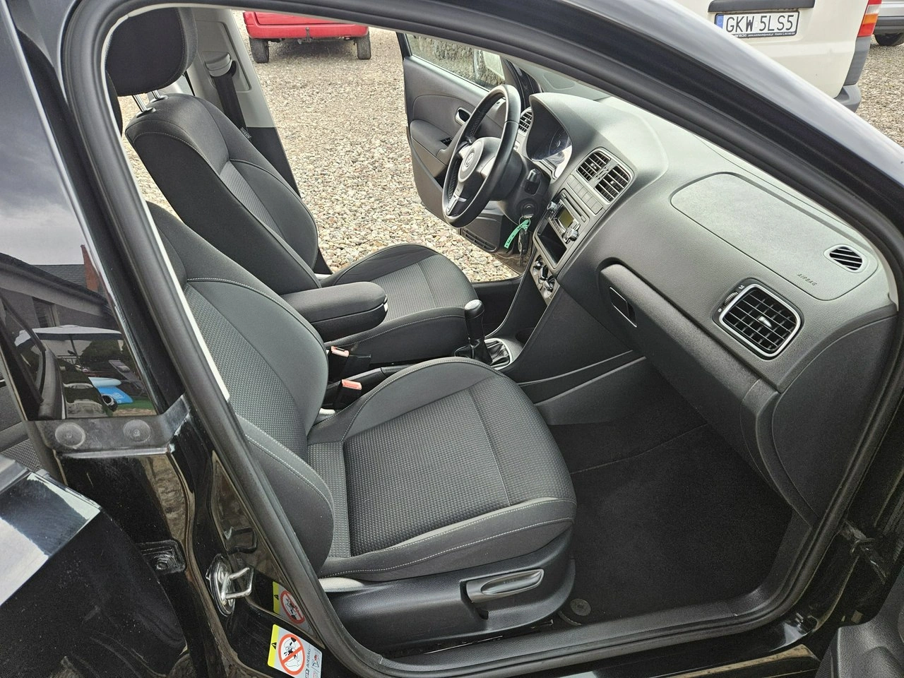 Volkswagen Polo - Zdjęcie 9