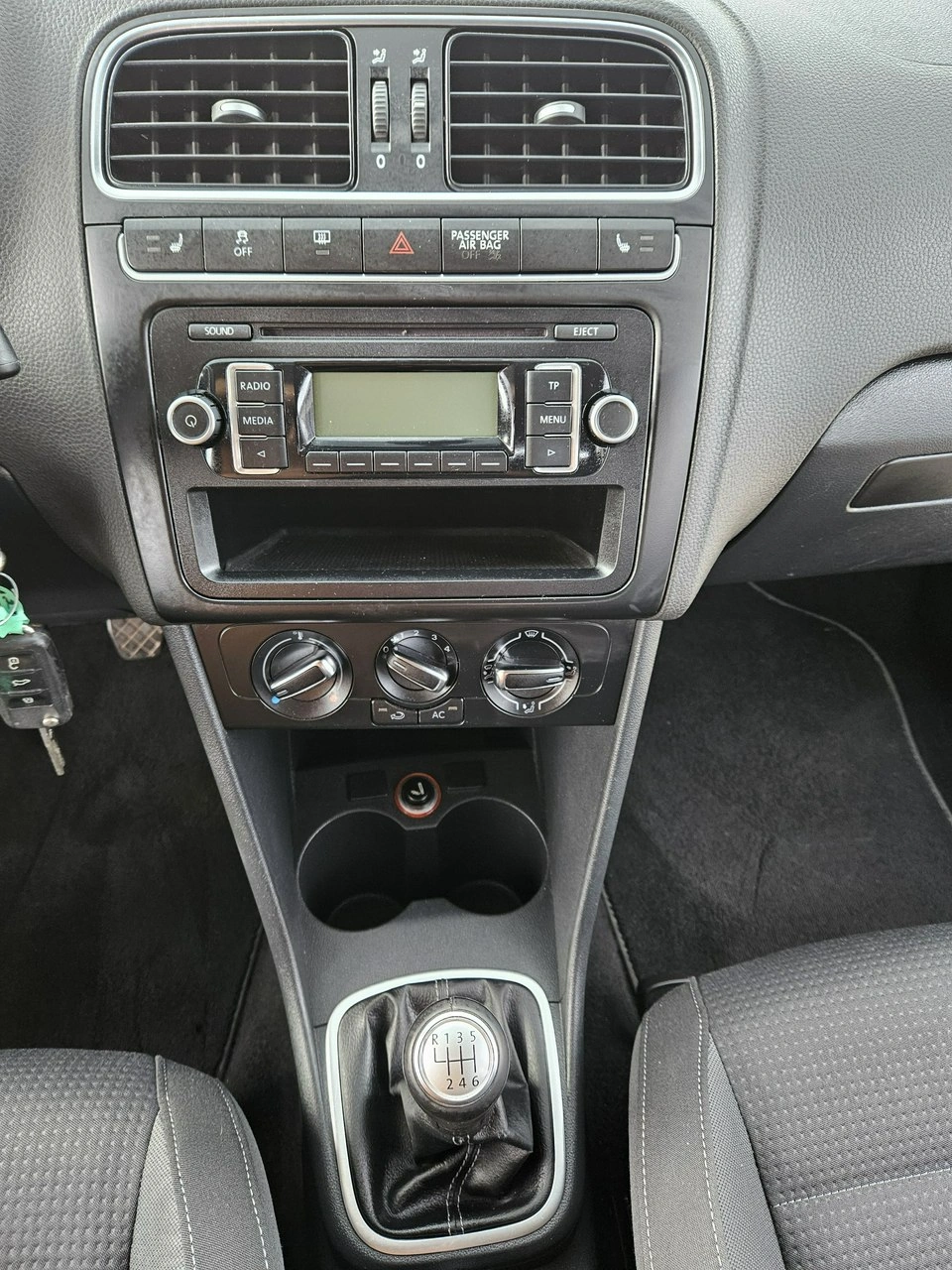 Volkswagen Polo - Zdjęcie 12