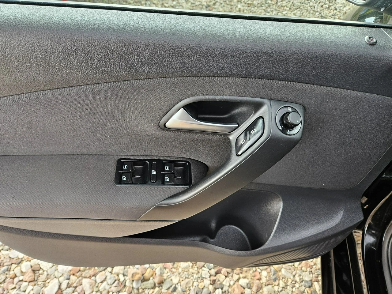 Volkswagen Polo - Zdjęcie 14