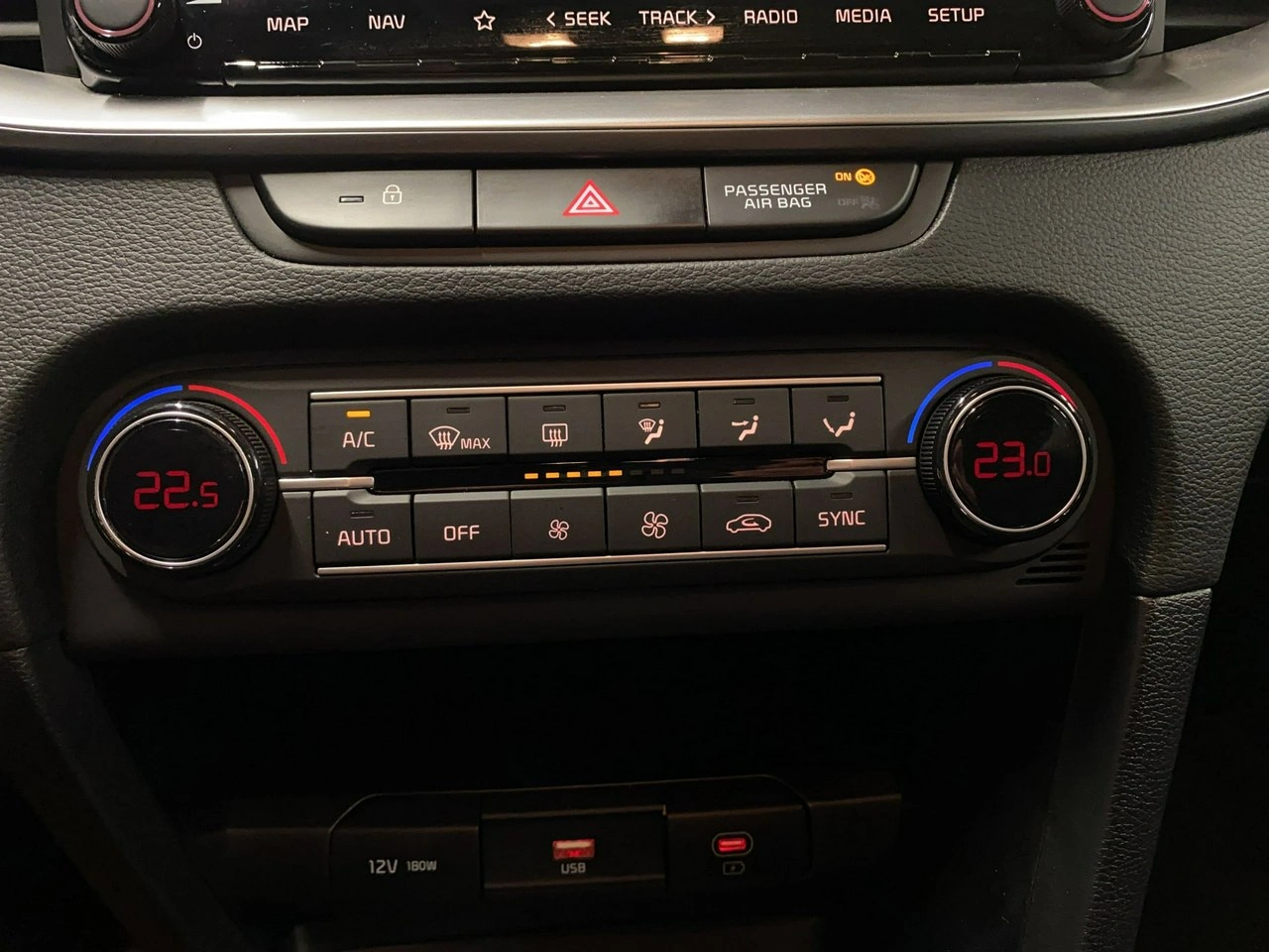 Kia Ceed - Zdjęcie 33