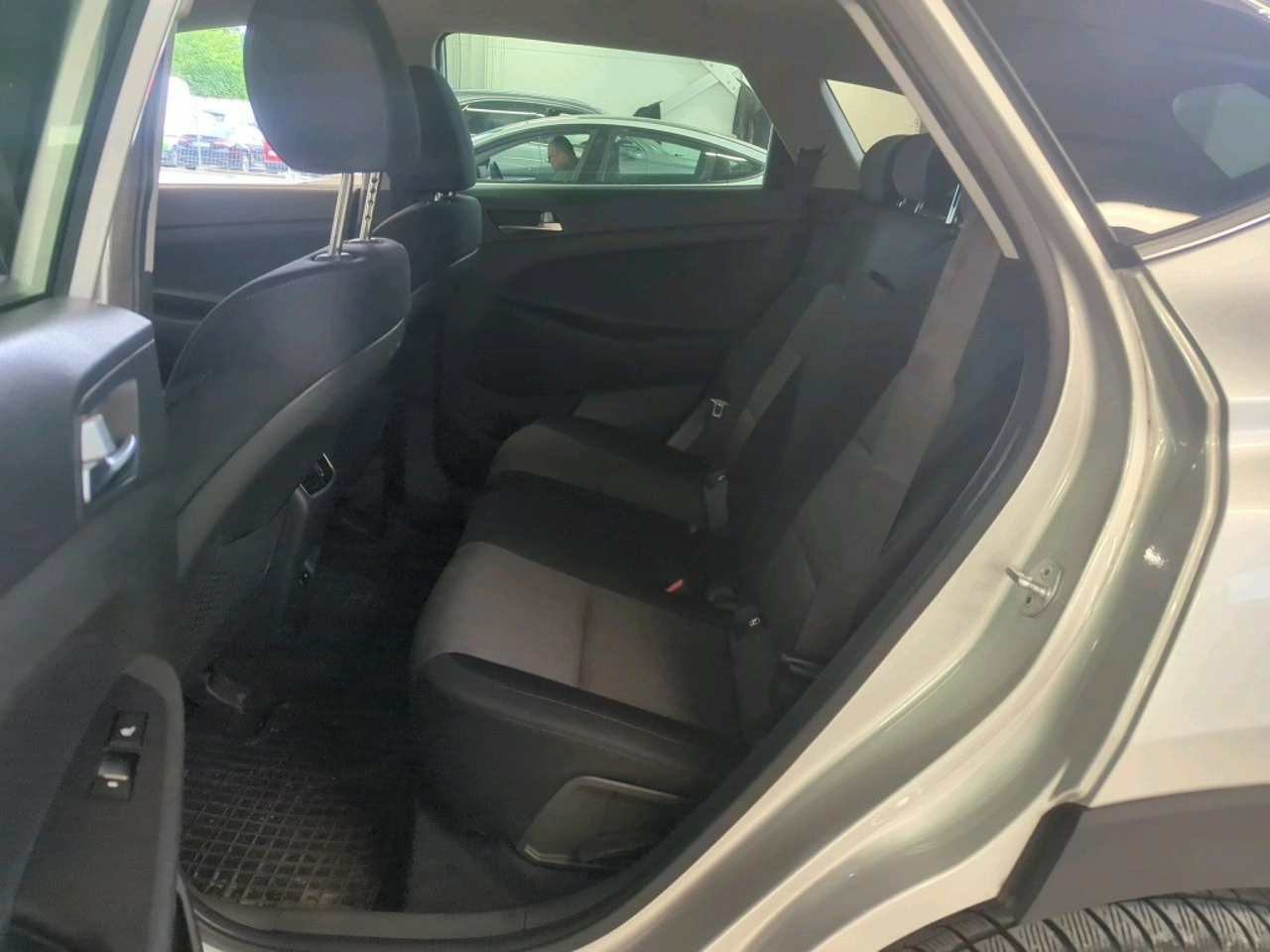 Hyundai Tucson - Zdjęcie 9