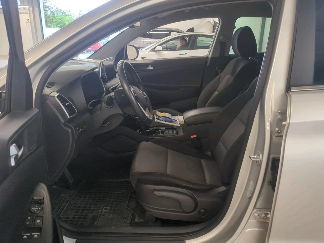 Hyundai Tucson - Zdjęcie 8