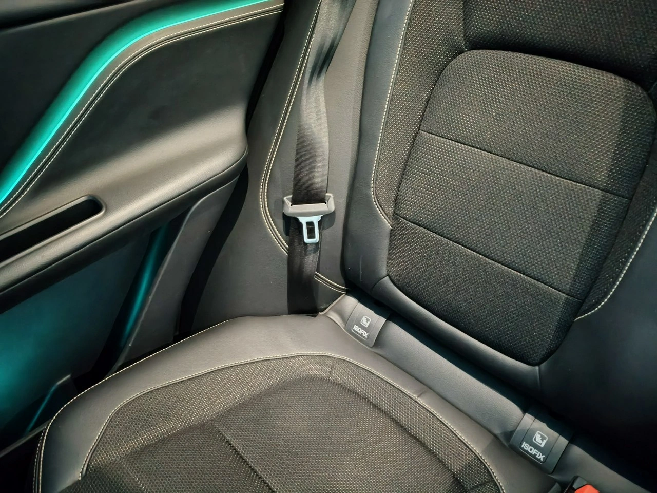 Jaguar F-Pace - Zdjęcie 16