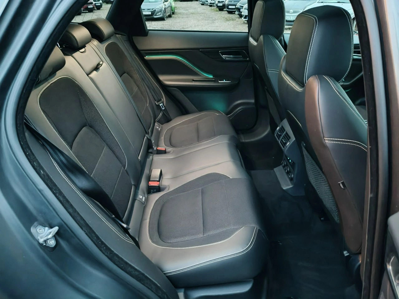 Jaguar F-Pace - Zdjęcie 17