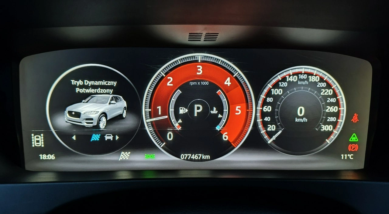 Jaguar F-Pace - Zdjęcie 21
