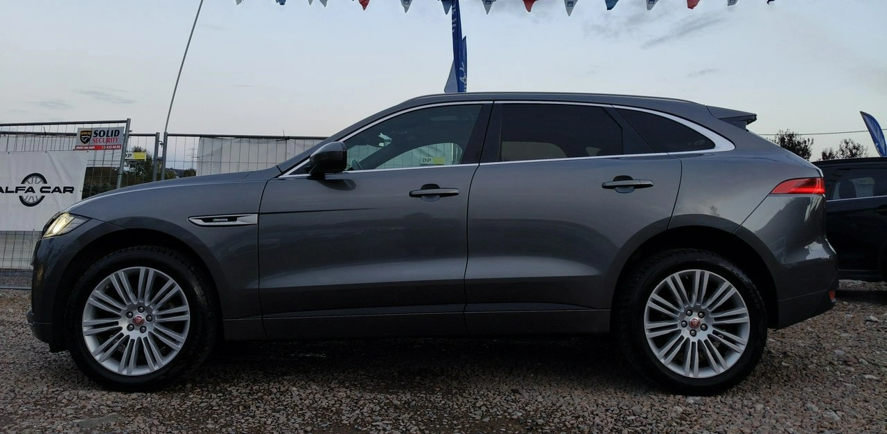 Jaguar F-Pace - Zdjęcie 23