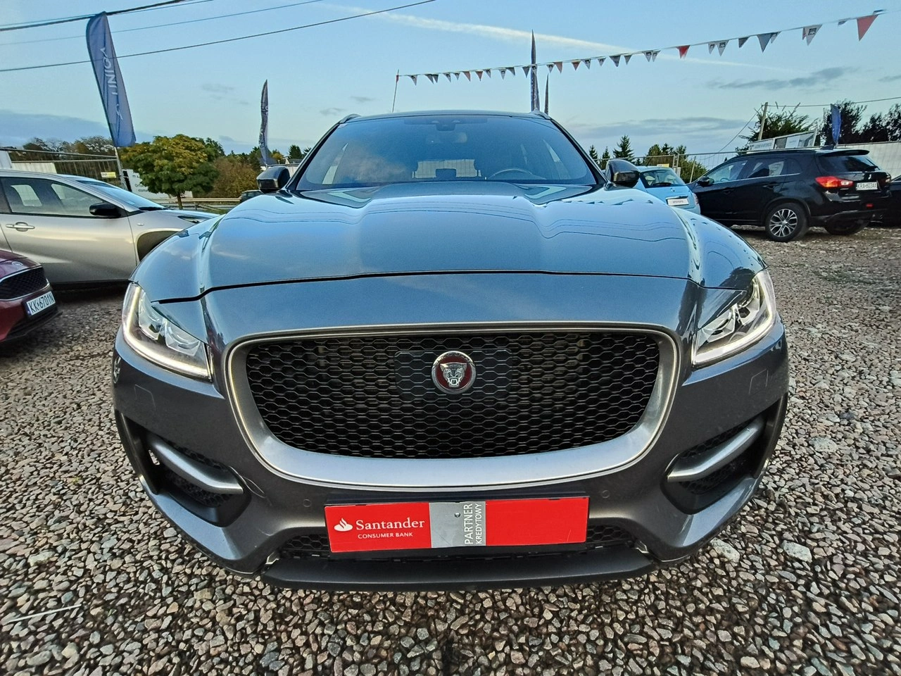 Jaguar F-Pace - Zdjęcie 8