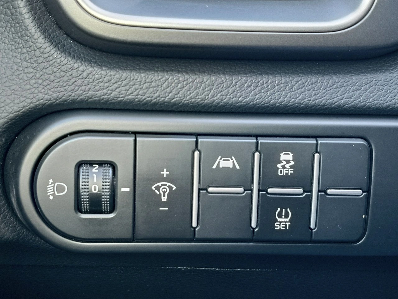 Kia Ceed - Zdjęcie 15