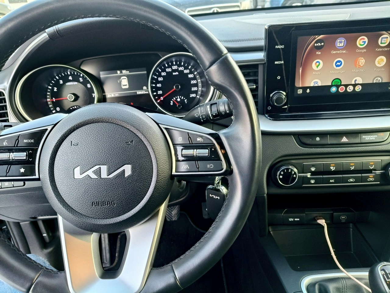 Kia Ceed - Zdjęcie 4