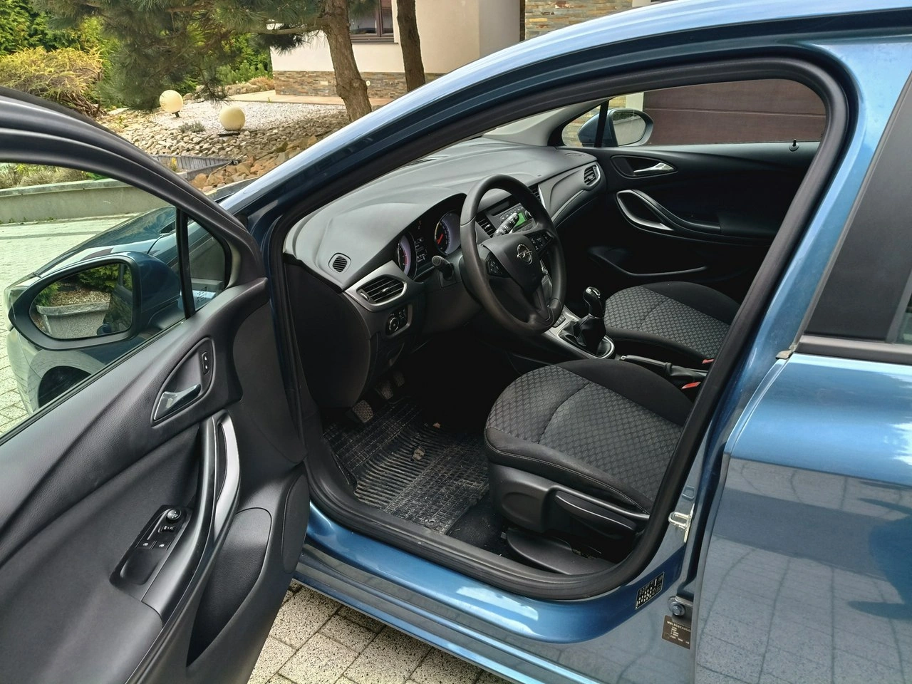 Opel Astra - Zdjęcie 12