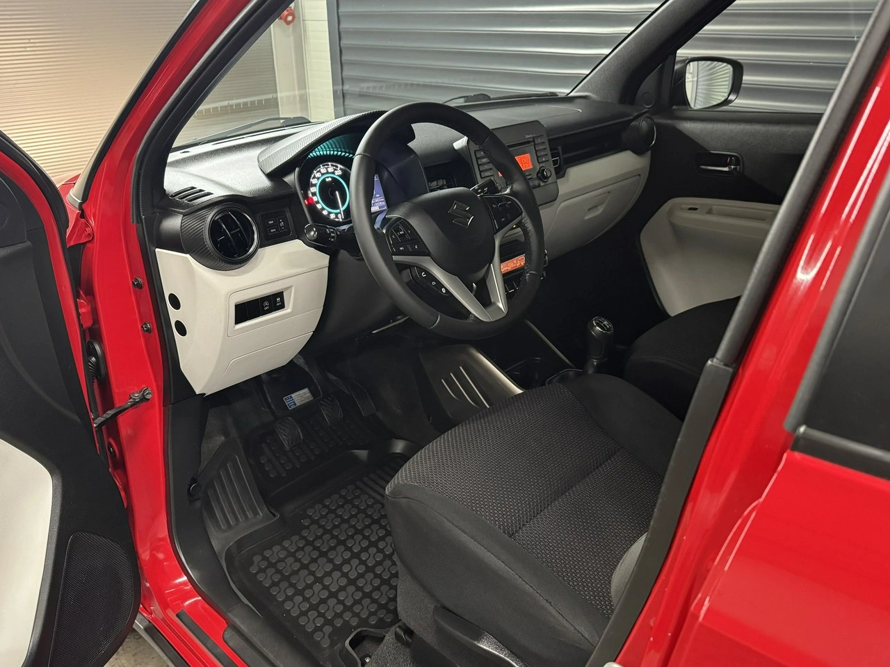 Suzuki Ignis - Zdjęcie 9