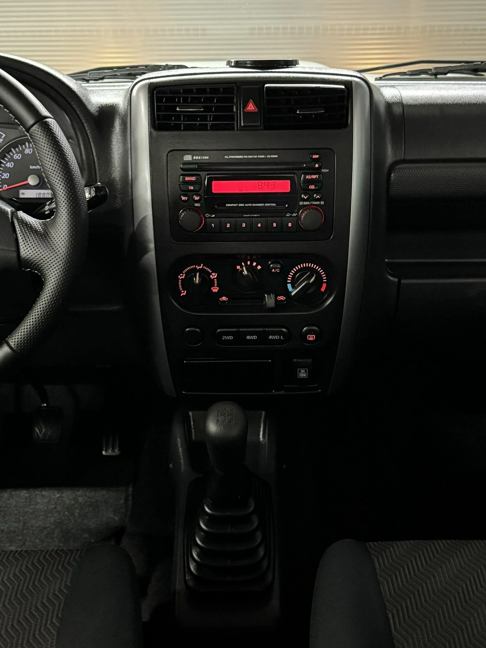 Suzuki Jimny - Zdjęcie 18