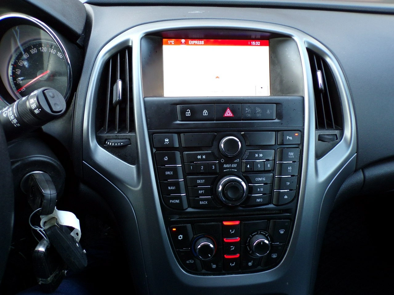 Opel Astra - Zdjęcie 16