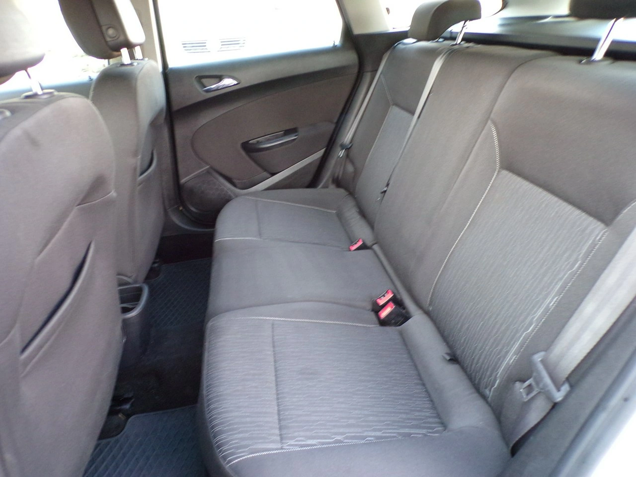 Opel Astra - Zdjęcie 25