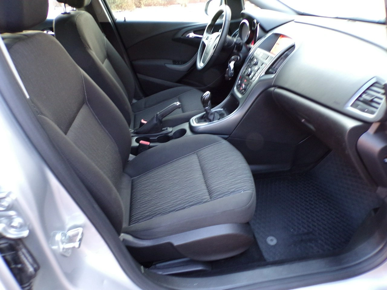 Opel Astra - Zdjęcie 29