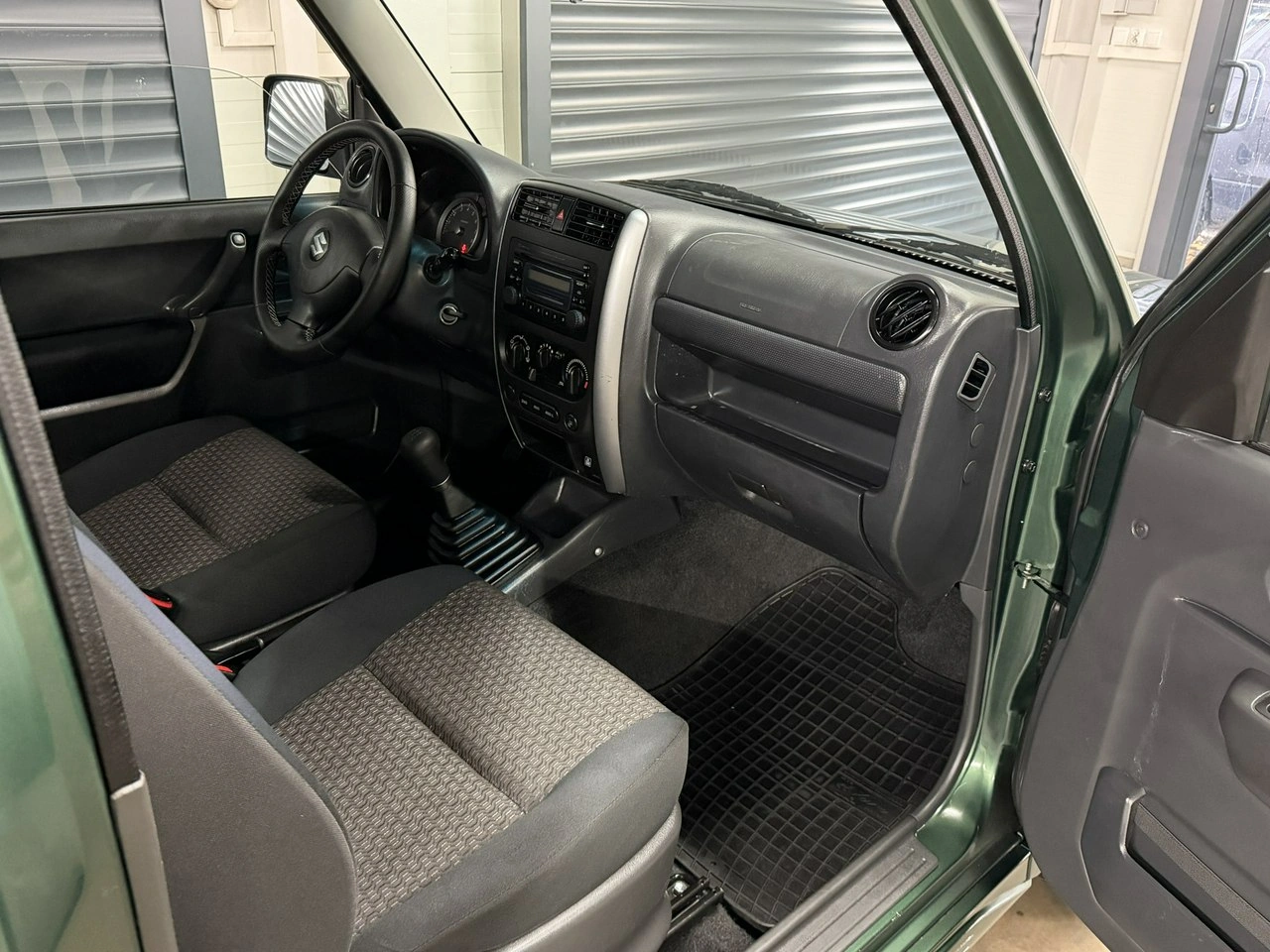 Suzuki Jimny - Zdjęcie 15