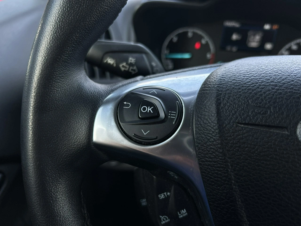 Ford Tourneo Connect - Zdjęcie 6