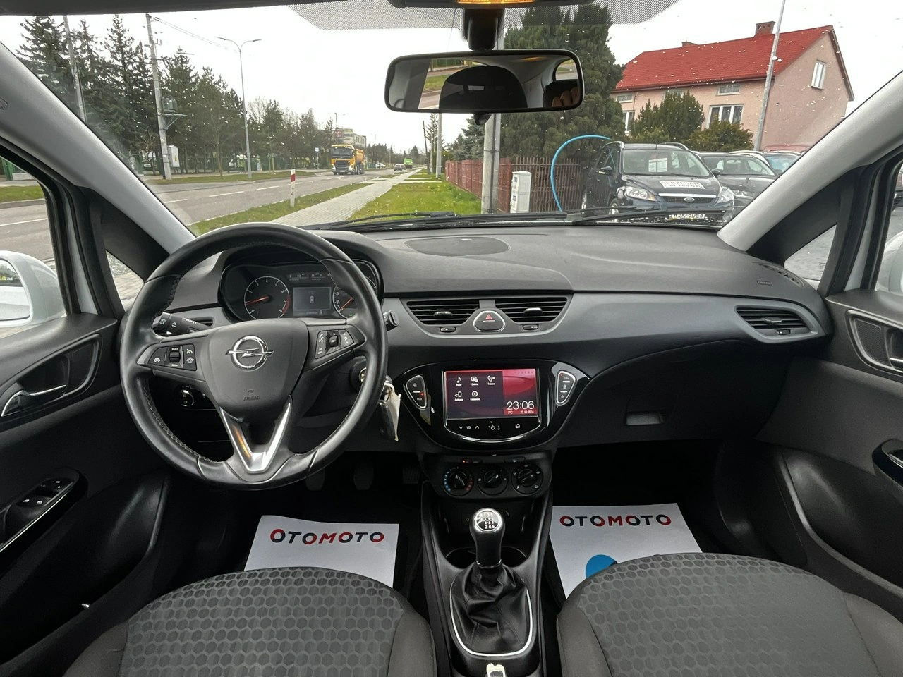 Opel Corsa - Zdjęcie 17