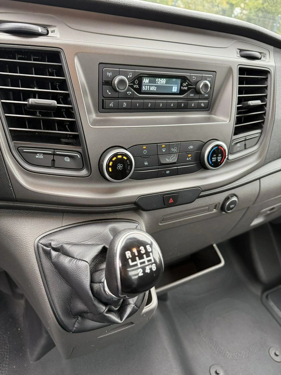 Ford Transit - Zdjęcie 15