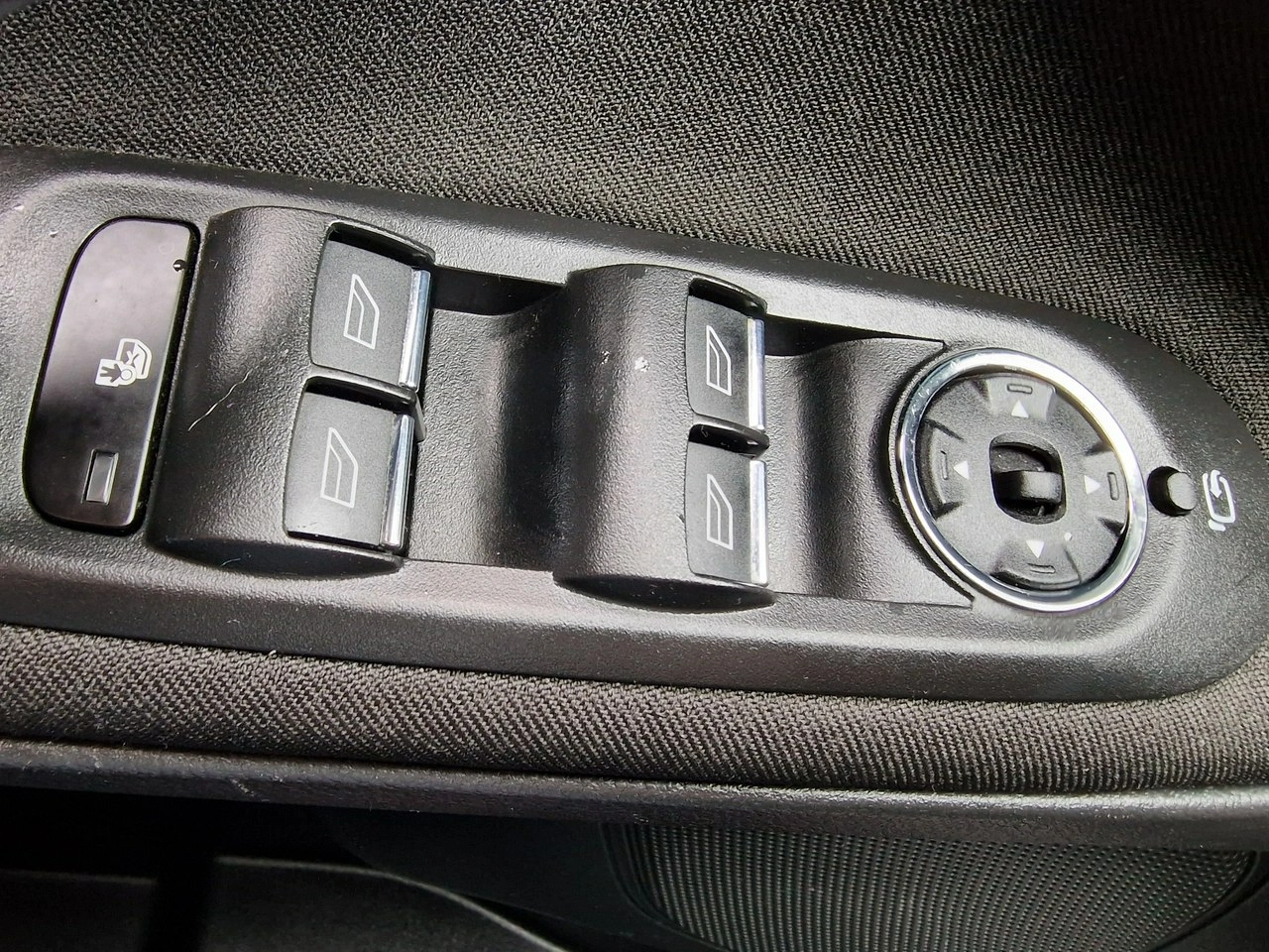 Ford S-Max - Zdjęcie 35