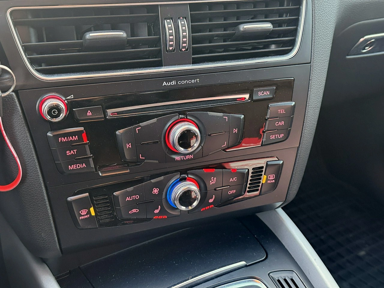 Audi Q5 - Zdjęcie 17