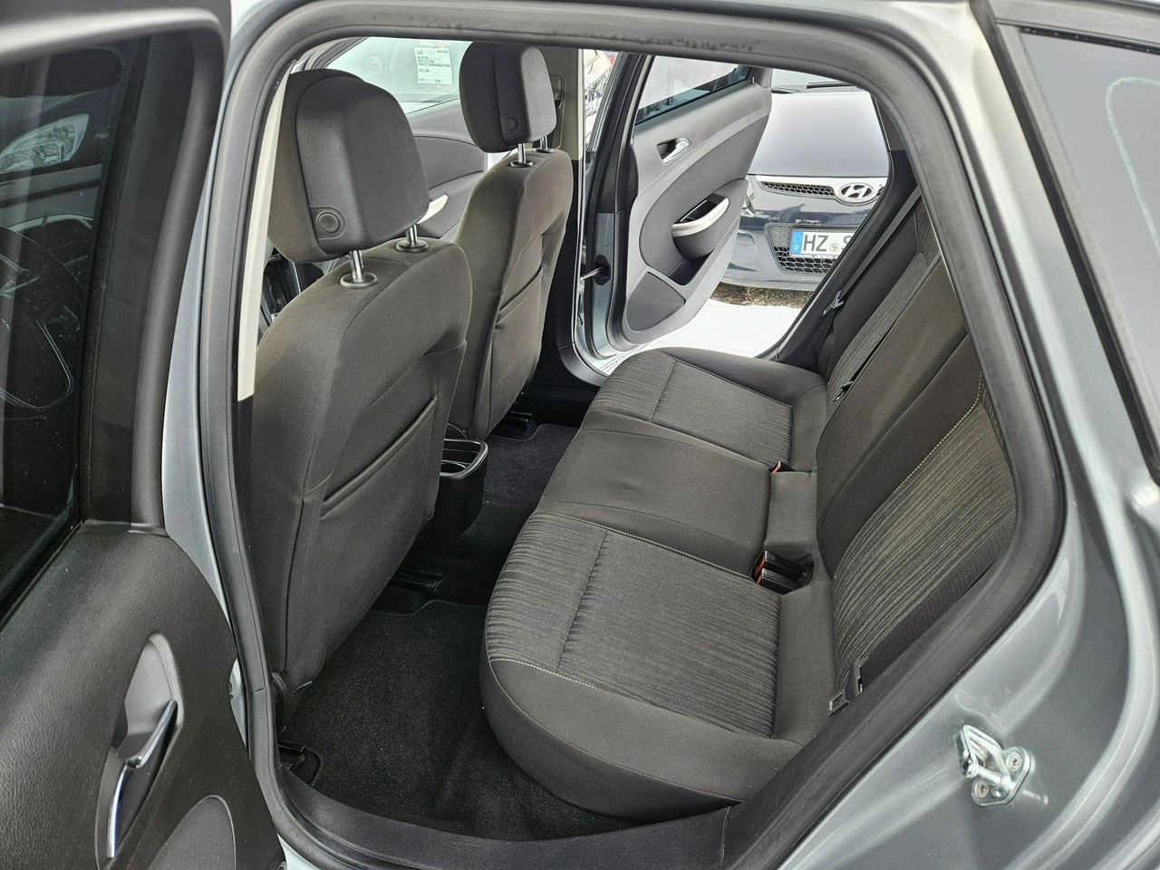 Opel Astra - Zdjęcie 8