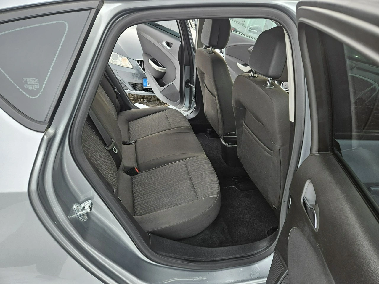 Opel Astra - Zdjęcie 10