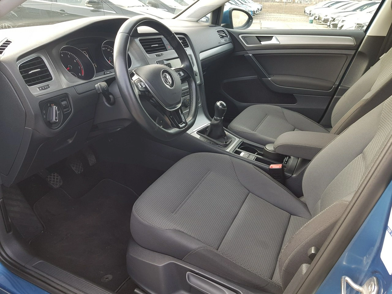 Volkswagen Golf - Zdjęcie 9