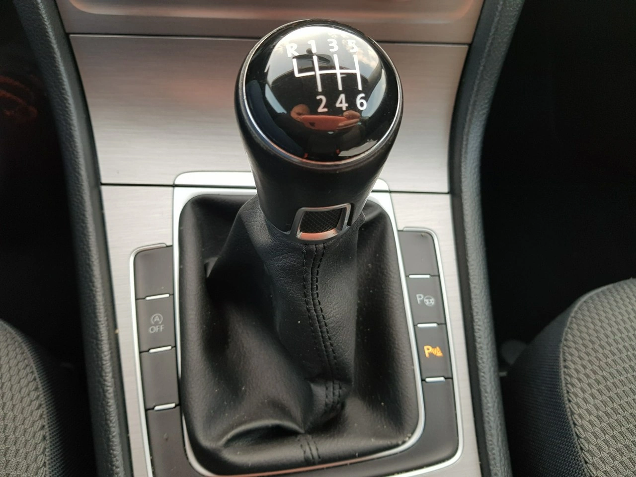 Volkswagen Golf - Zdjęcie 19