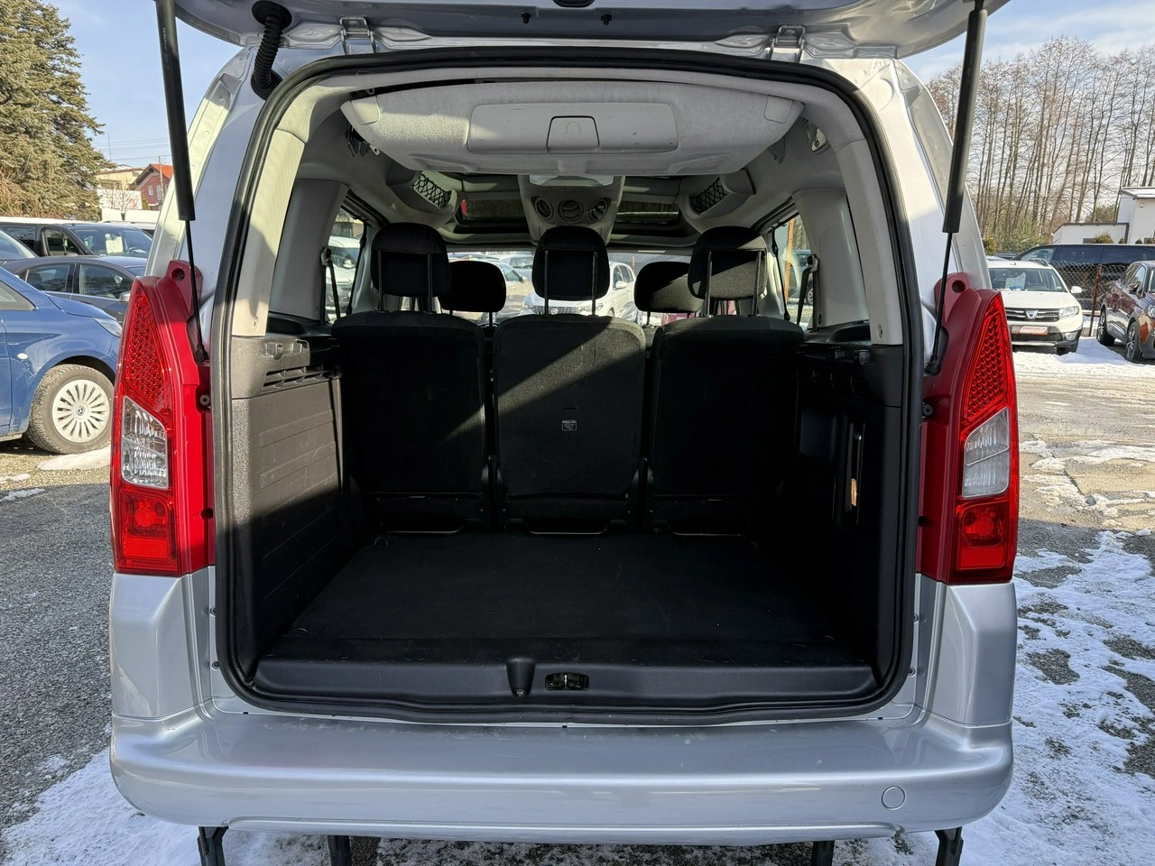 Peugeot Partner - Zdjęcie 9