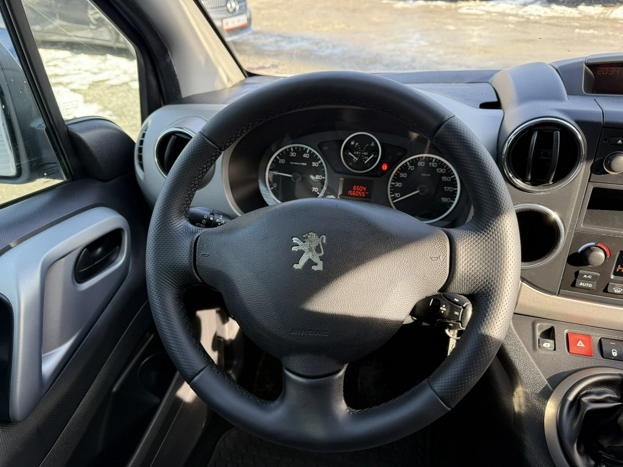 Peugeot Partner - Zdjęcie 18