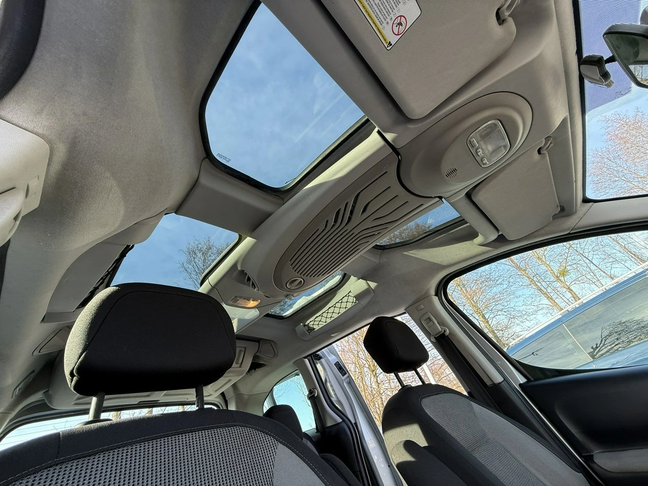 Peugeot Partner - Zdjęcie 19