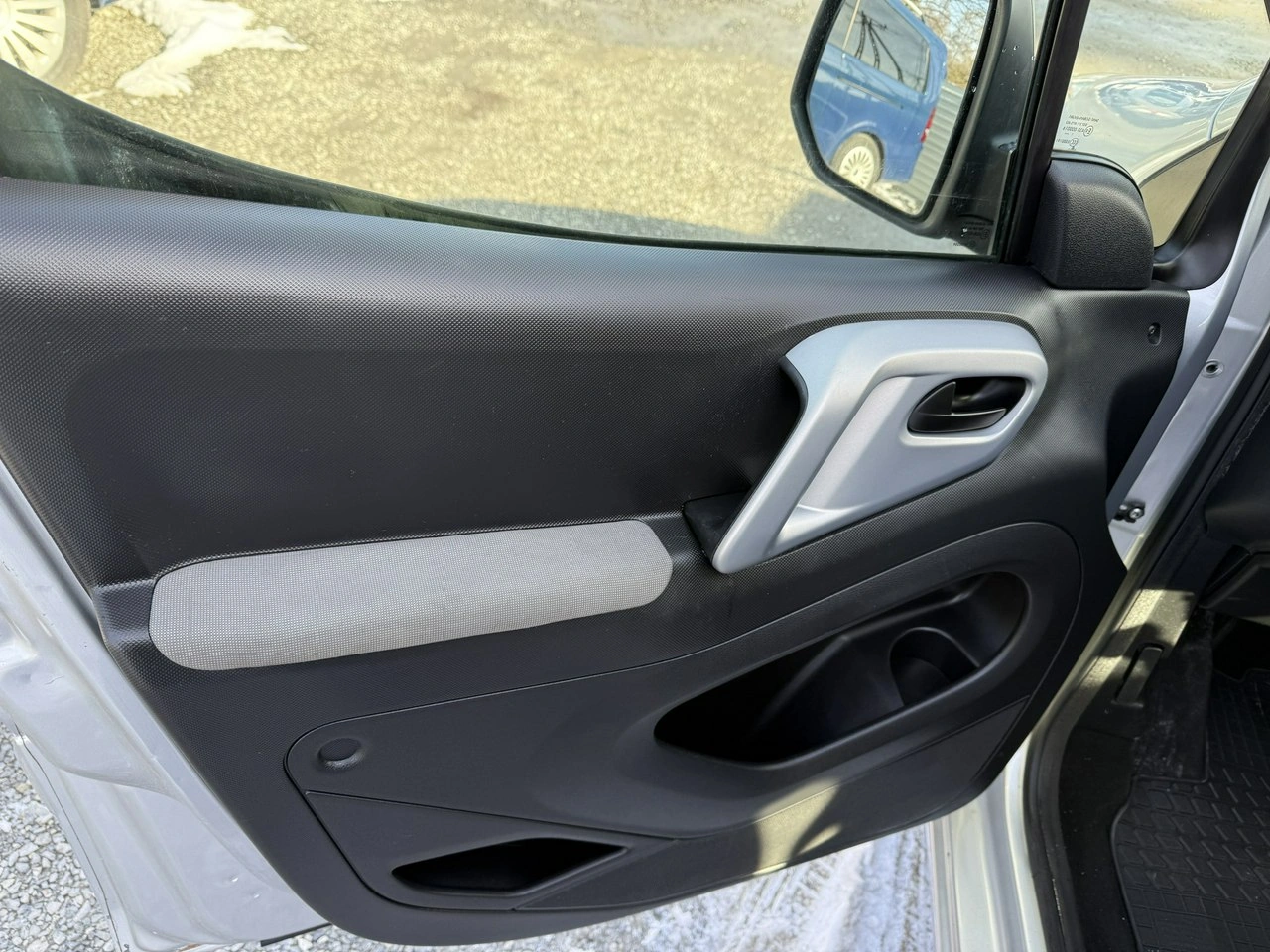 Peugeot Partner - Zdjęcie 26