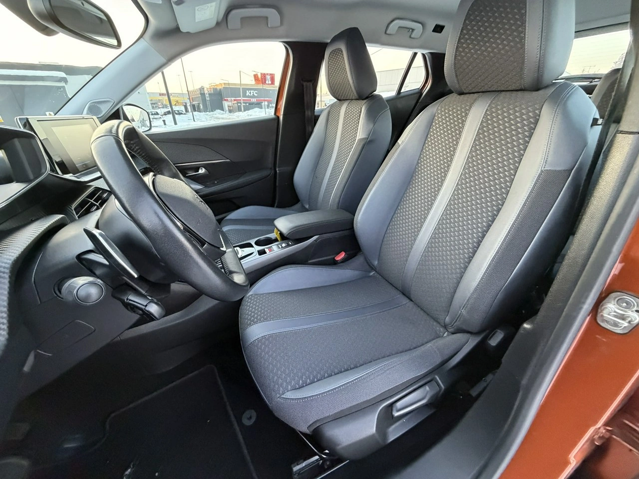 Peugeot 2008 - Zdjęcie 17