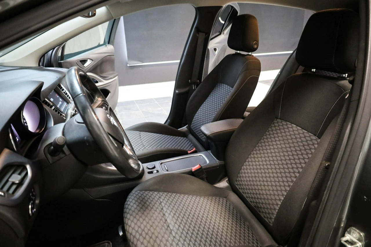 Opel Astra - Zdjęcie 14