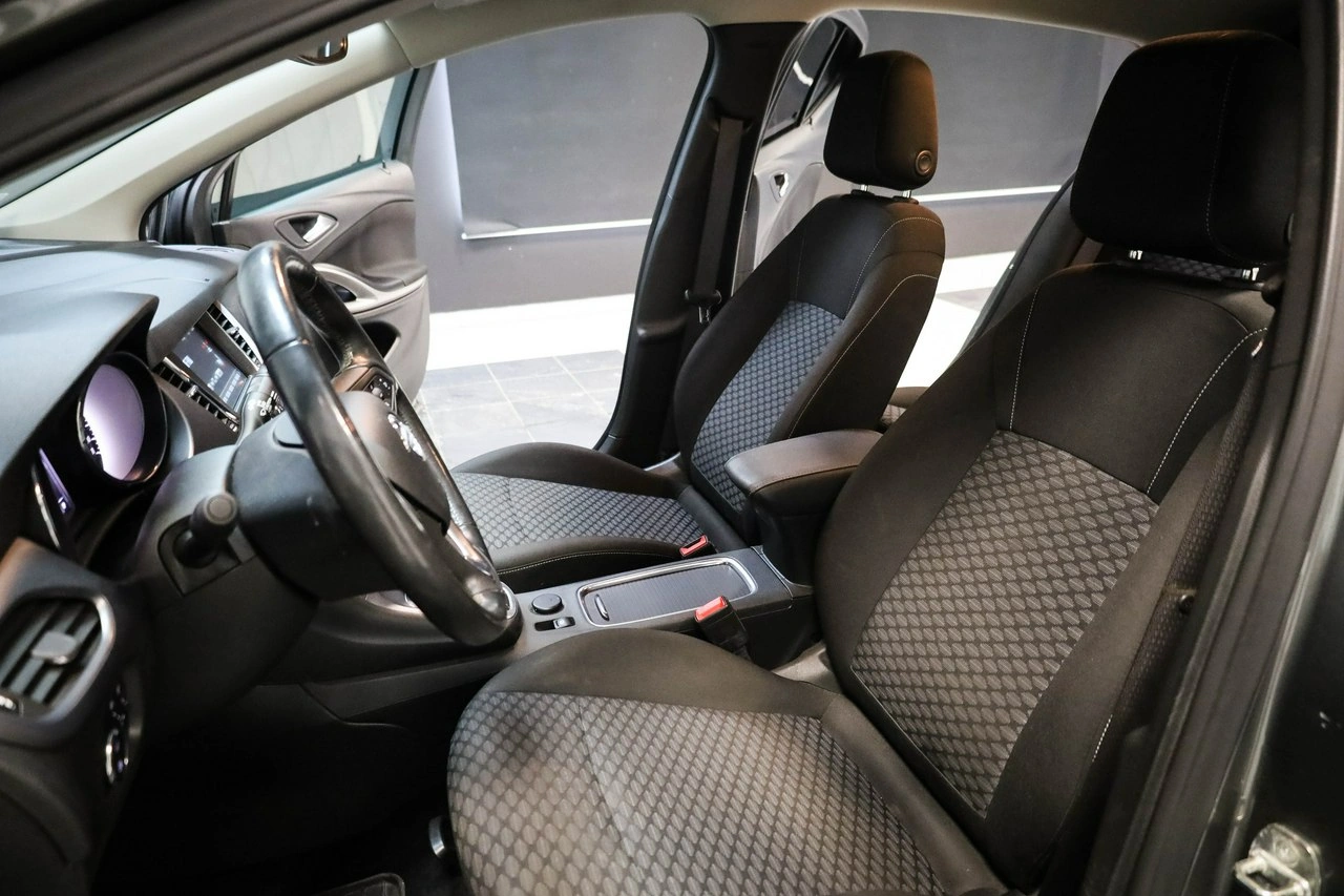 Opel Astra - Zdjęcie 14