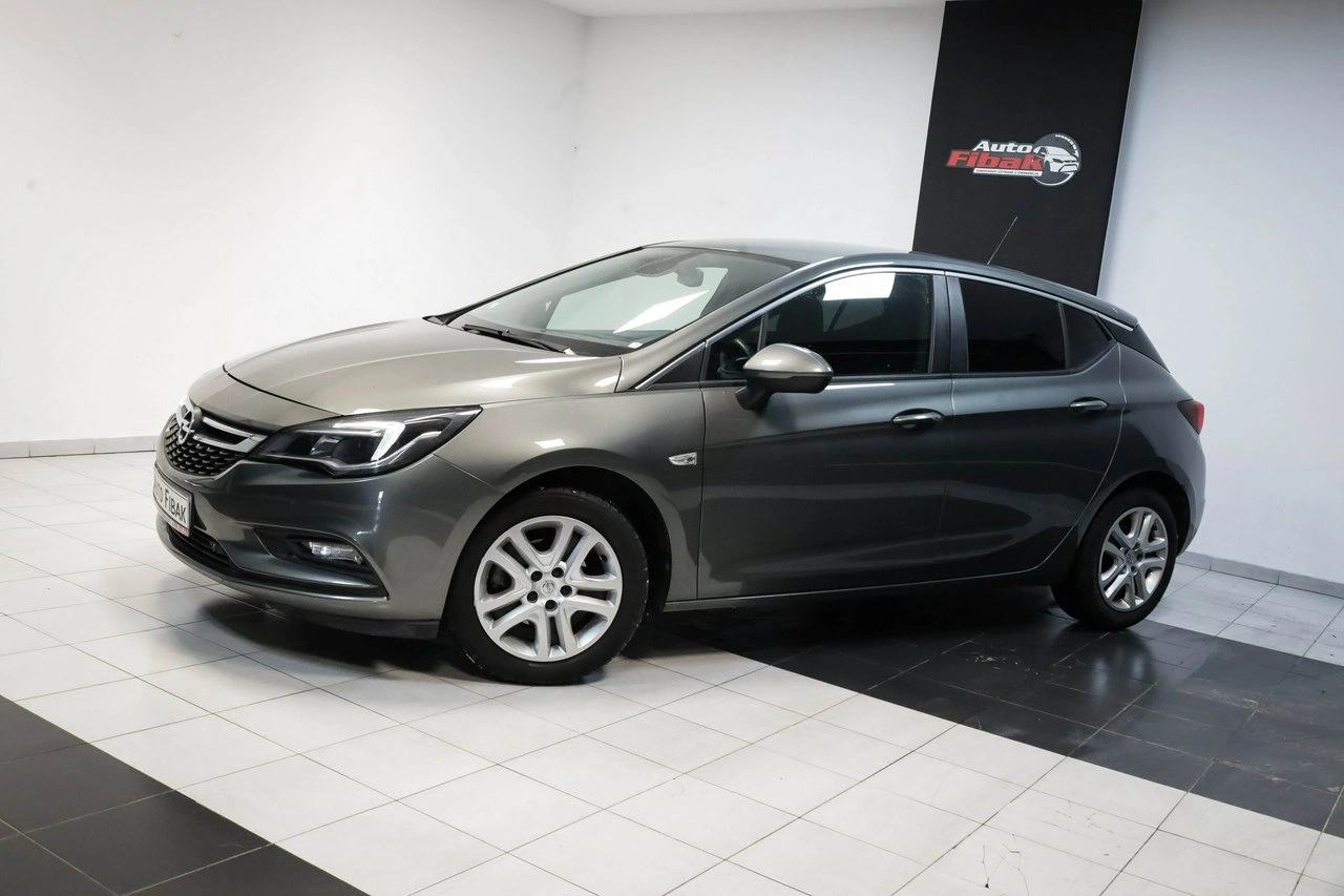 Opel Astra - Zdjęcie 1