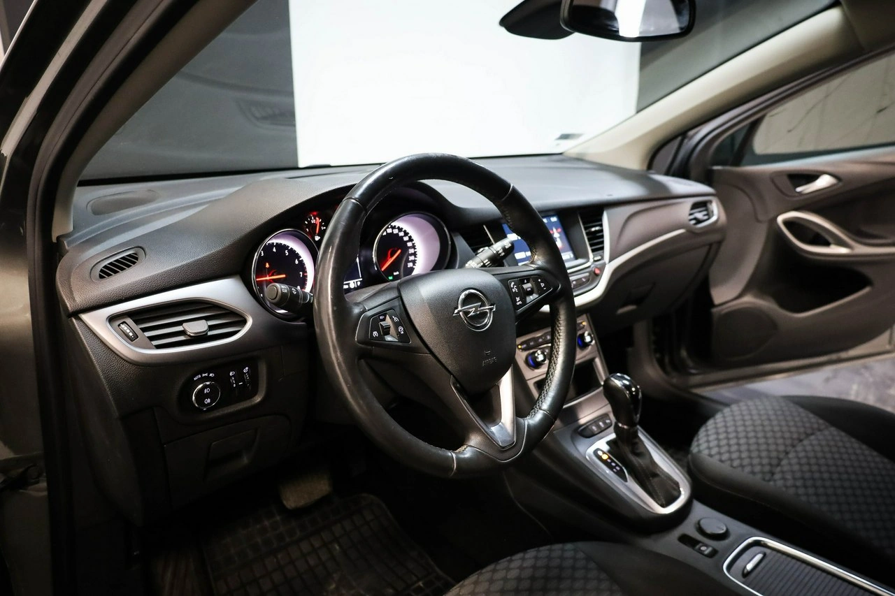 Opel Astra - Zdjęcie 18