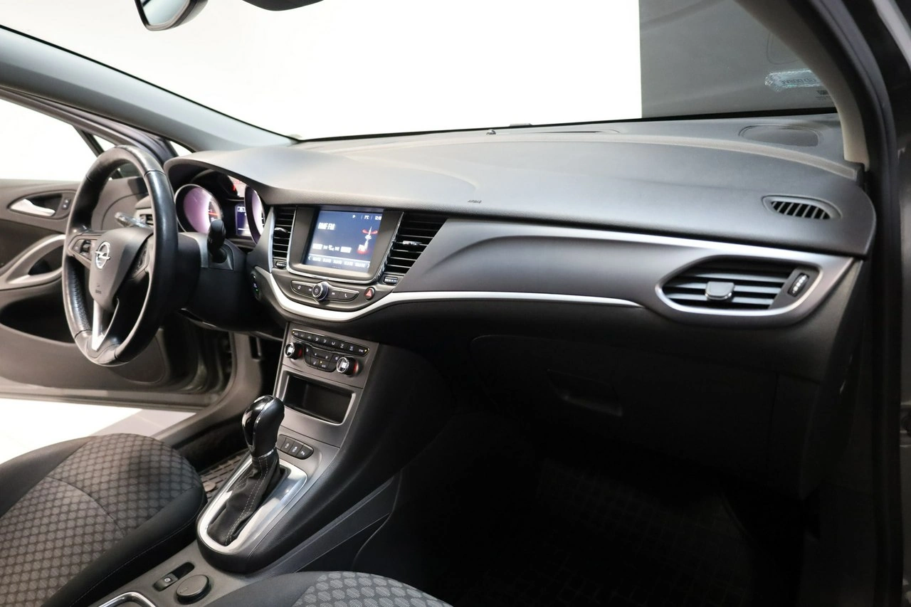 Opel Astra - Zdjęcie 19